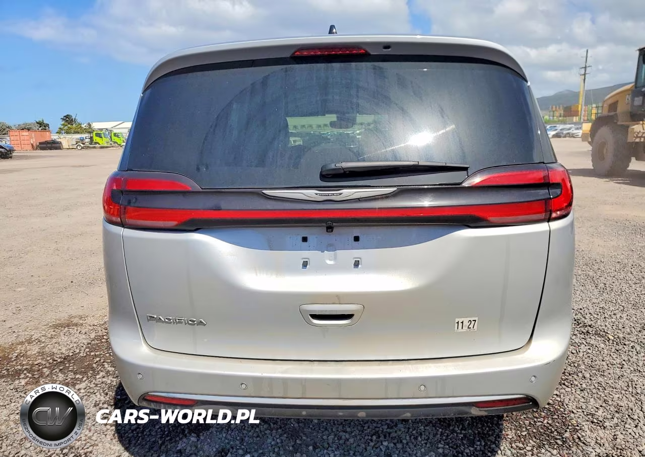 2026 Chrysler Pacifica Select VIN:2C4RC1BG0TR183036 - 6