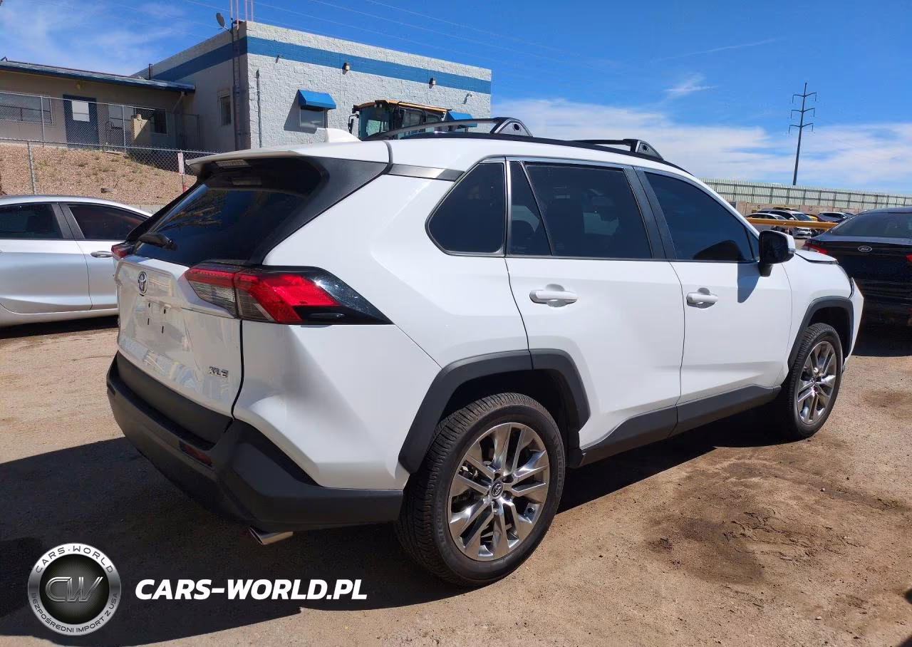 2020 Toyota Rav4 Xle Premium VIN:2T3C1RFV1LW068468 - 3