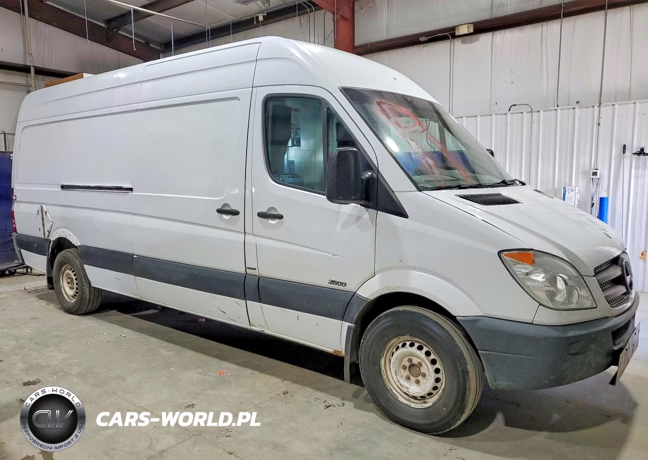 2012 Mercedes Benz Sprinter 2500 Delivery Van VIN:WD3PE8CB5C5691460 - 4