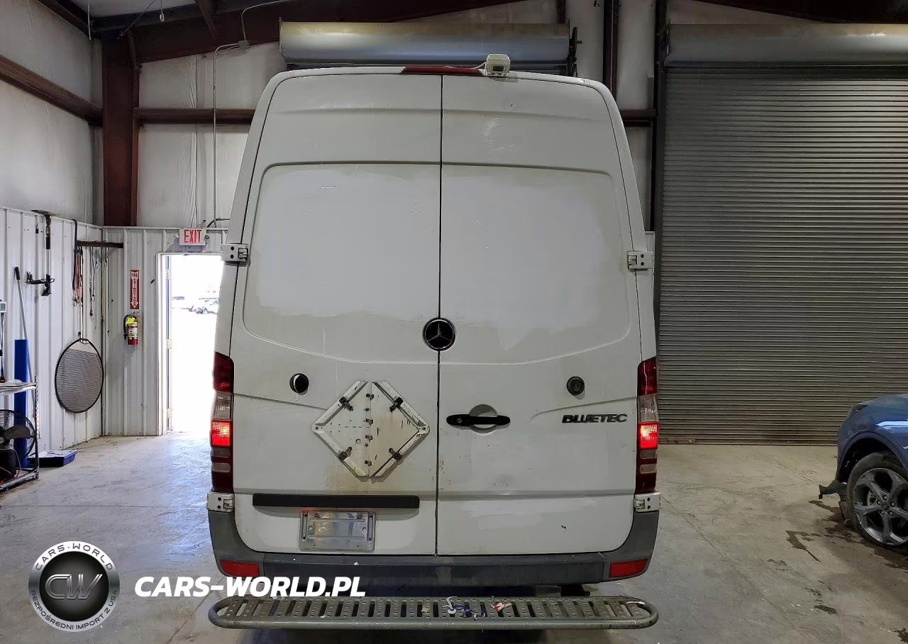 2012 Mercedes Benz Sprinter 2500 Delivery Van VIN:WD3PE8CB5C5691460 - 6