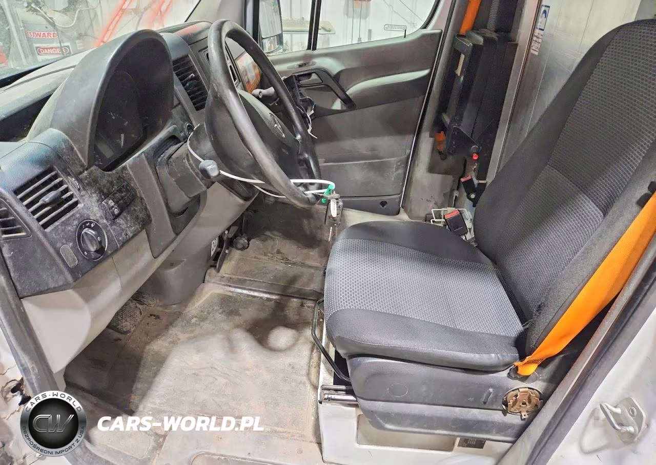 2012 Mercedes Benz Sprinter 2500 Delivery Van VIN:WD3PE8CB5C5691460 - 7