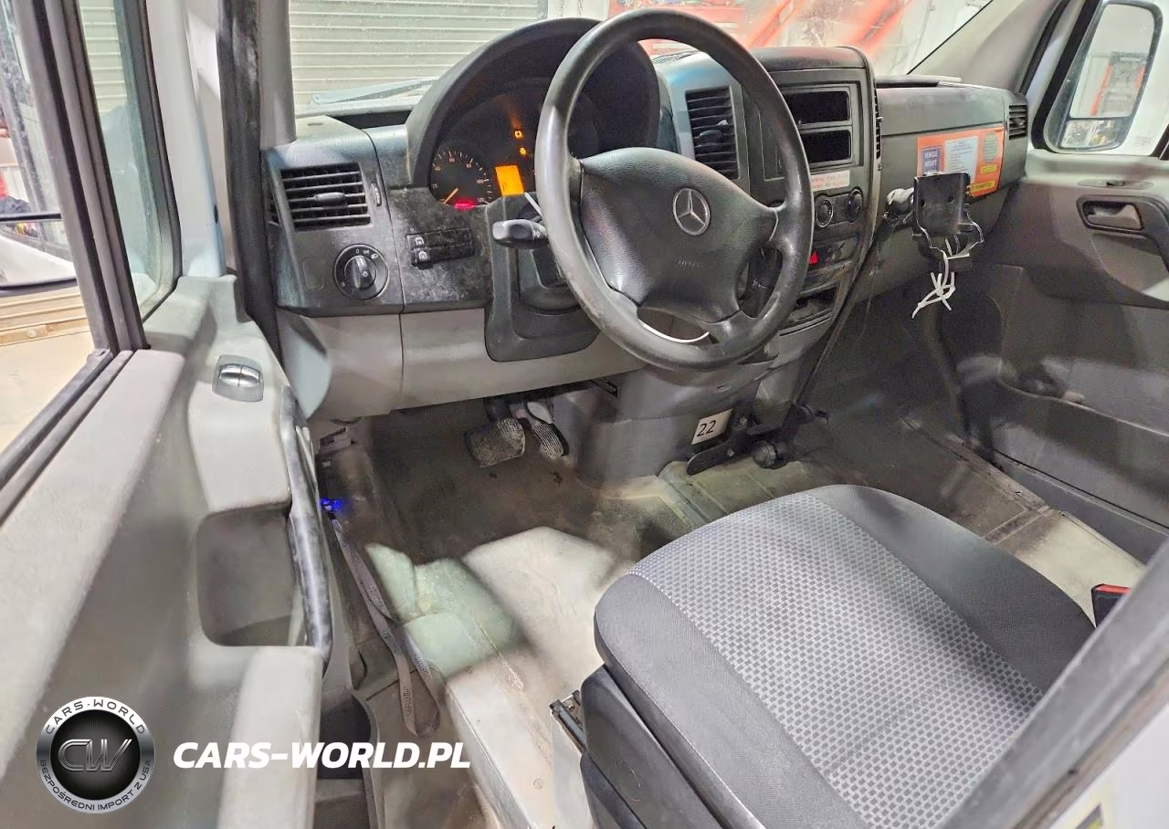 2012 Mercedes Benz Sprinter 2500 Delivery Van VIN:WD3PE8CB5C5691460 - 8