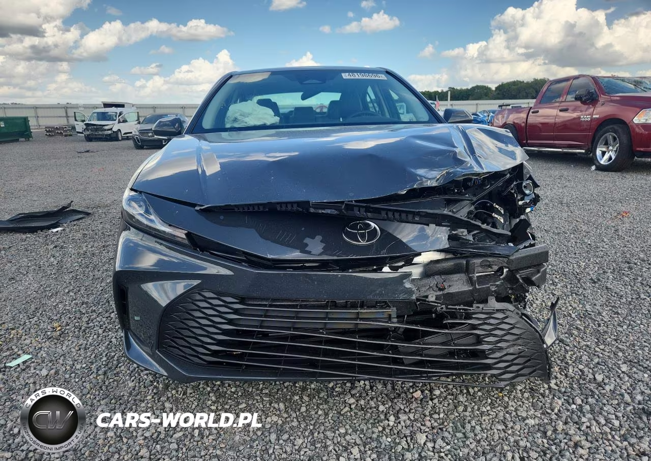 2026 Toyota Camry Le VIN:4T1DAACK4TU704552 - 5