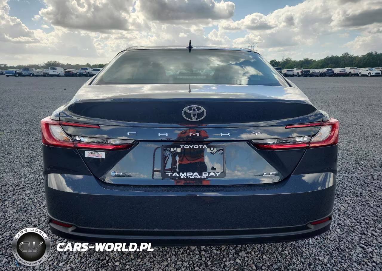 2026 Toyota Camry Le VIN:4T1DAACK4TU704552 - 6