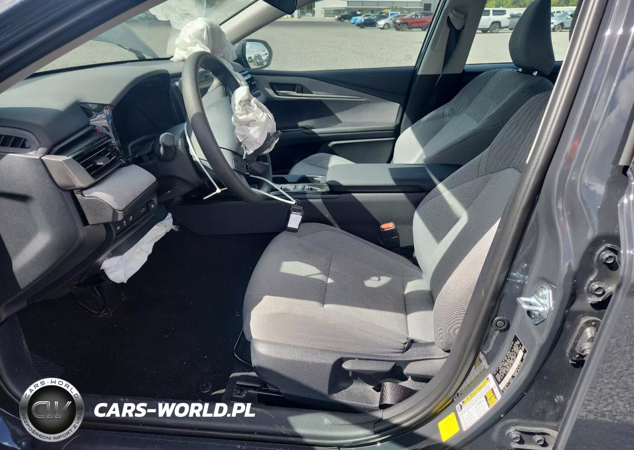 2026 Toyota Camry Le VIN:4T1DAACK4TU704552 - 7
