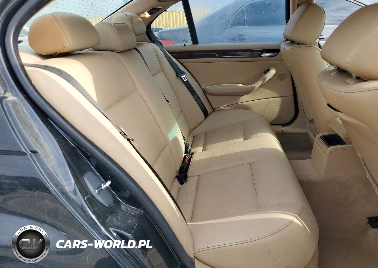 2005 BMW 325 I VIN:WBAEV33415KW20520 - 10