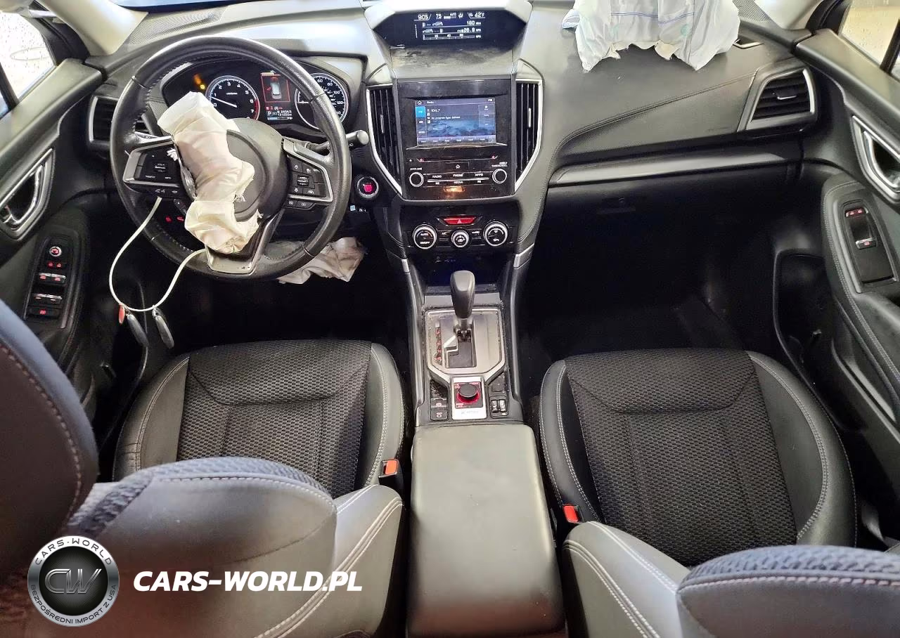 2019 Subaru Forester Premium VIN:JF2SKAGC1KH477101 - 8
