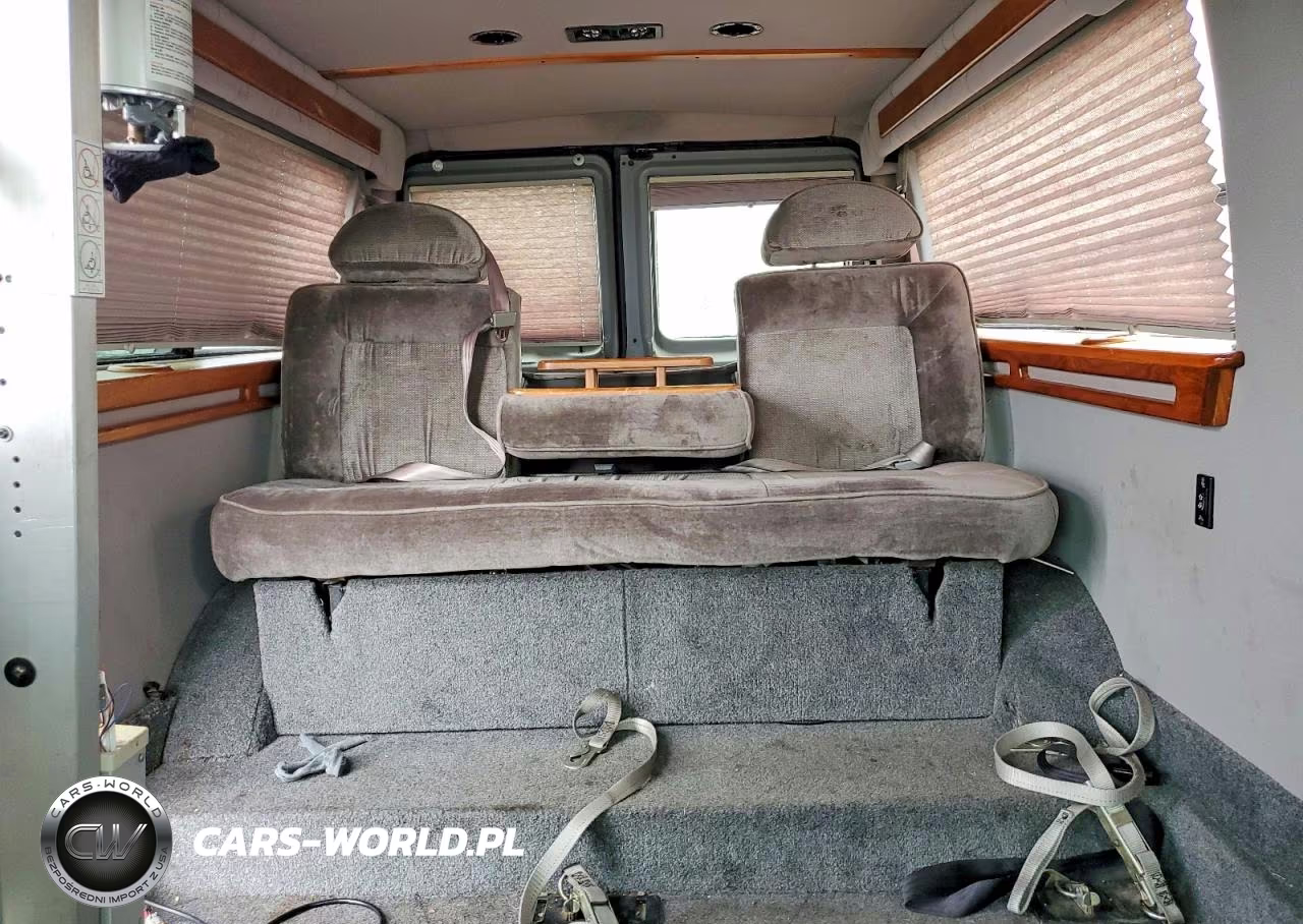 2004 Ford Econoline E250 Van VIN:1FDNE24L84HA08860 - 10
