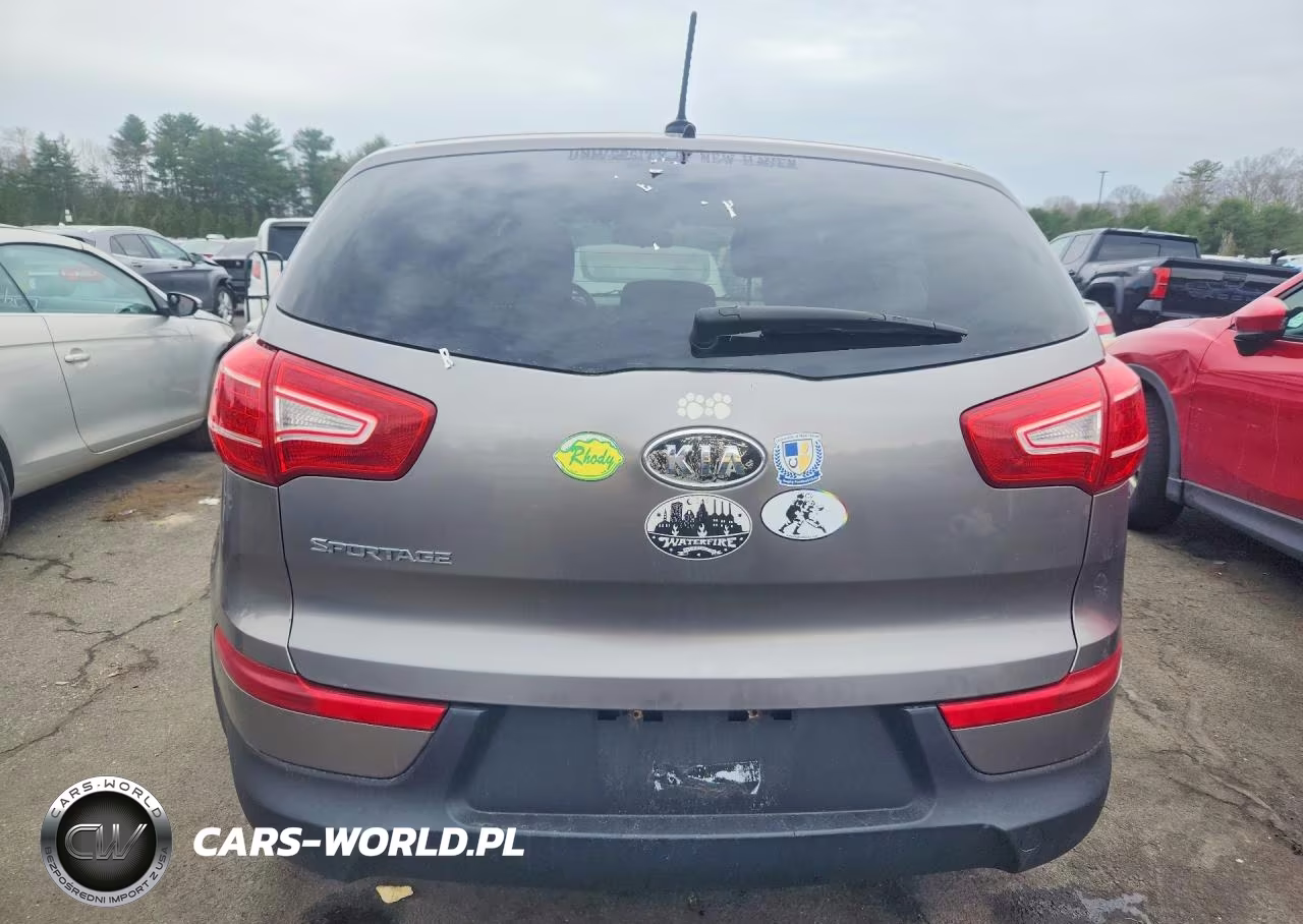 2011 Kia Sportage VIN:KNDPBCA21B7074922 - 6
