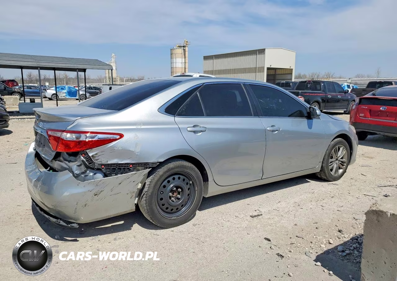 2017 Toyota Camry Se VIN:4T1BF1FK2HU380612 - 3
