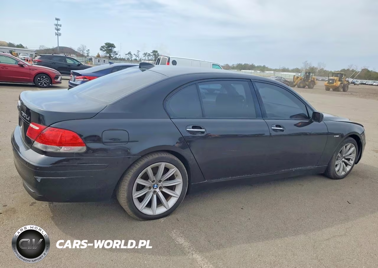 2007 BMW 750 VIN:WBAHN83517DT70464 - 3