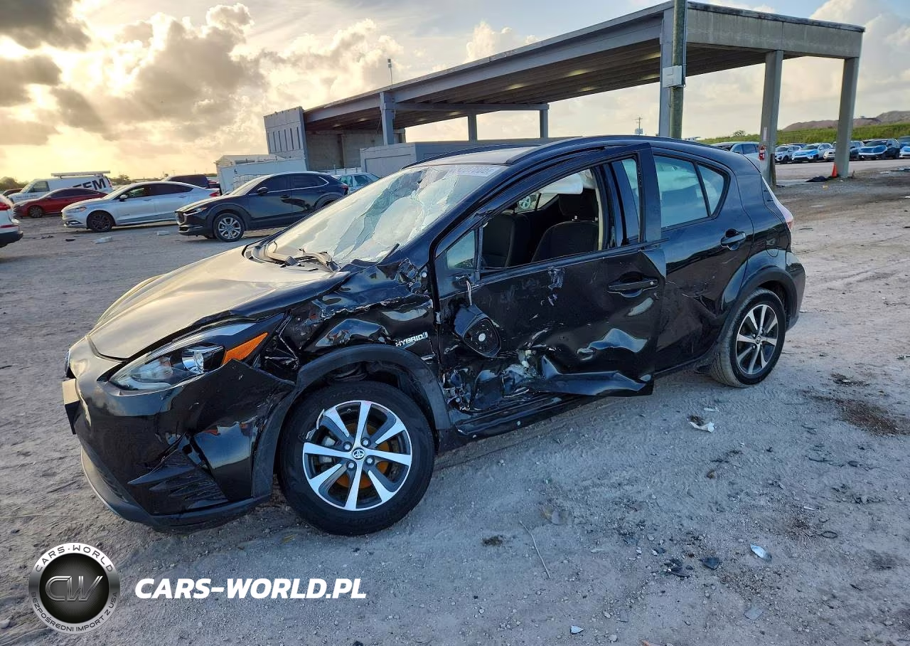 2018 Toyota Prius C Two
