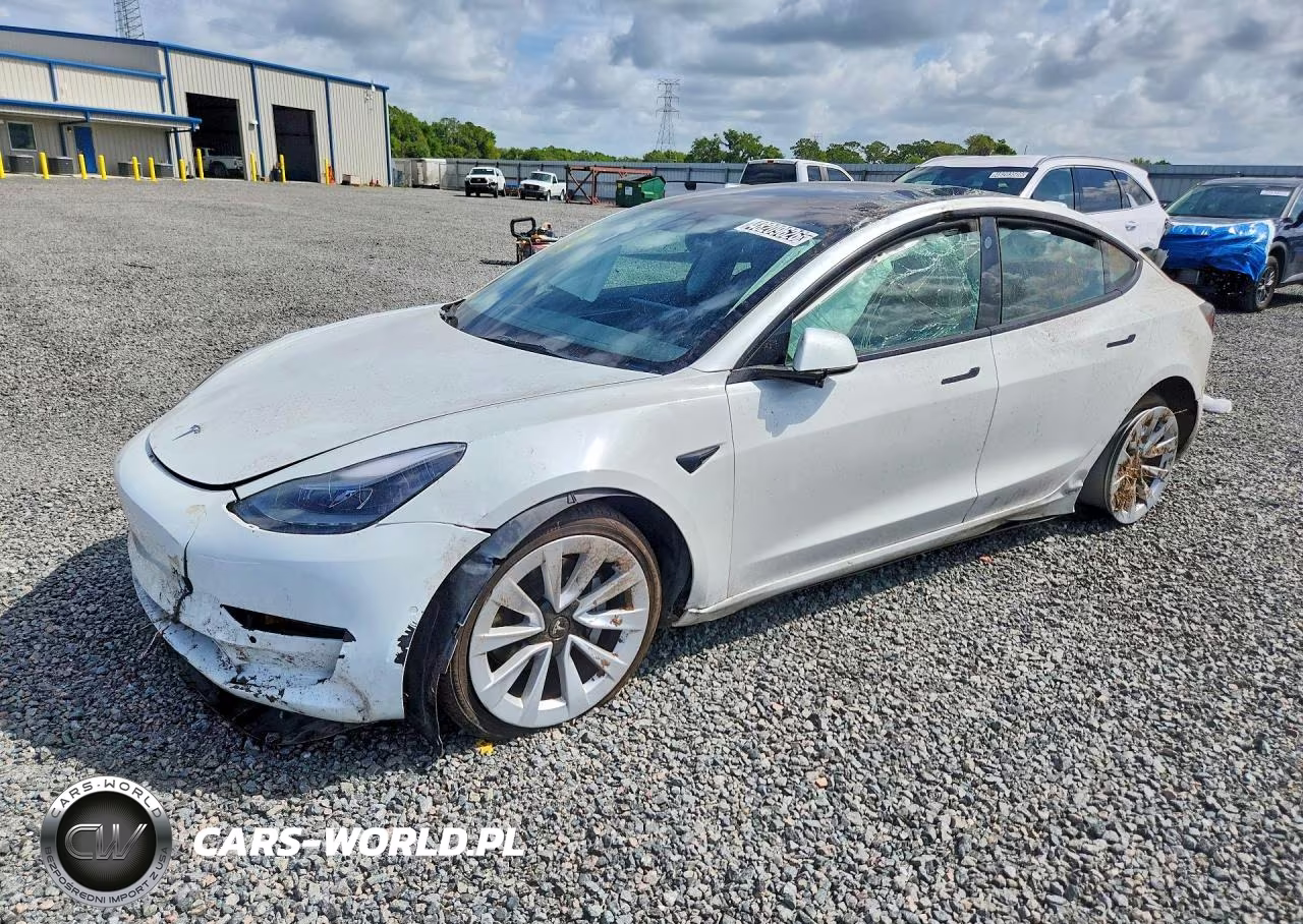2022 Tesla Model 3 – zdjęcie 1 z 12