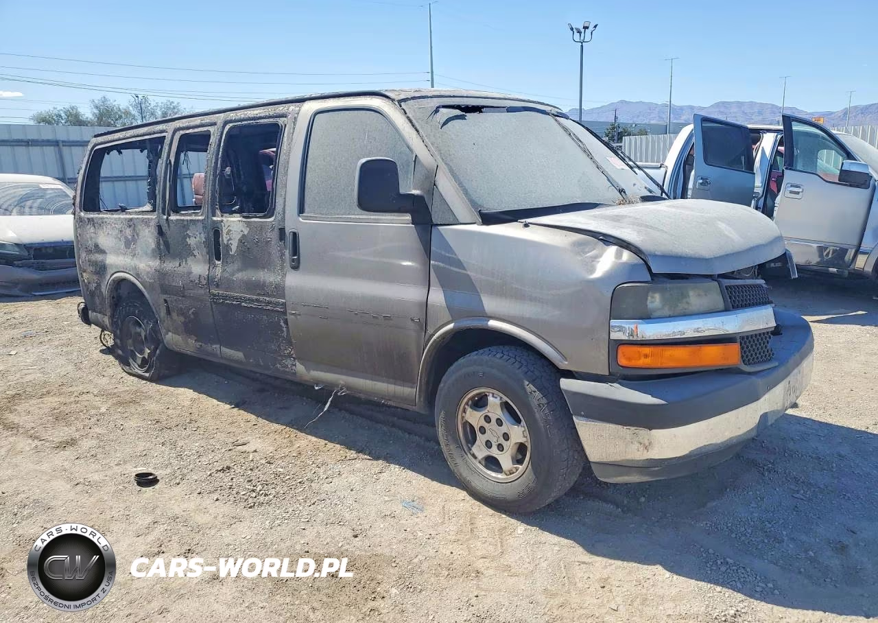 2008 Chevrolet Express G1500 VIN:1GNFG154981146837 - 4