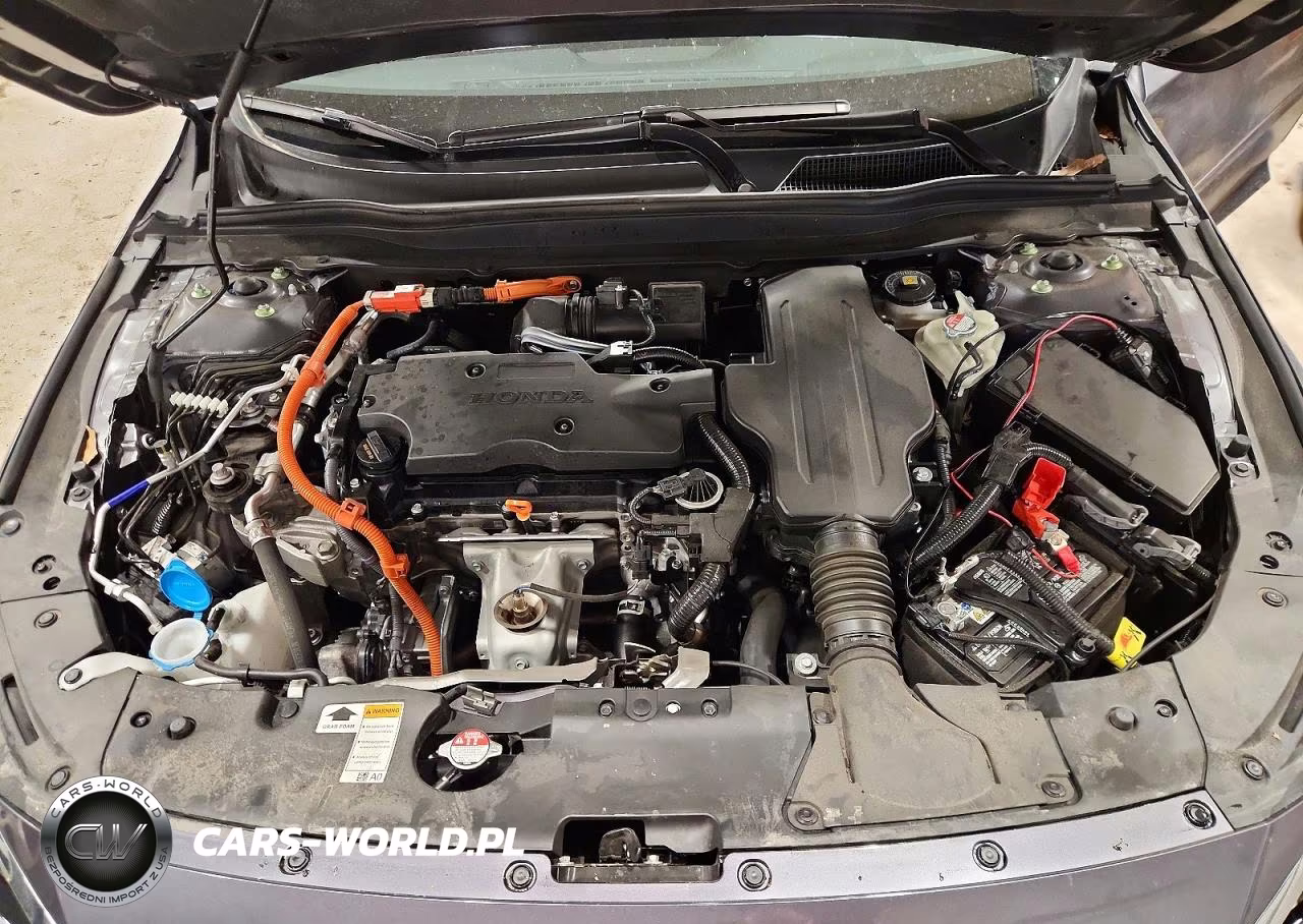 2022 Honda Accord Touring Hybrid VIN:1HGCV3F93NA026892 - 11
