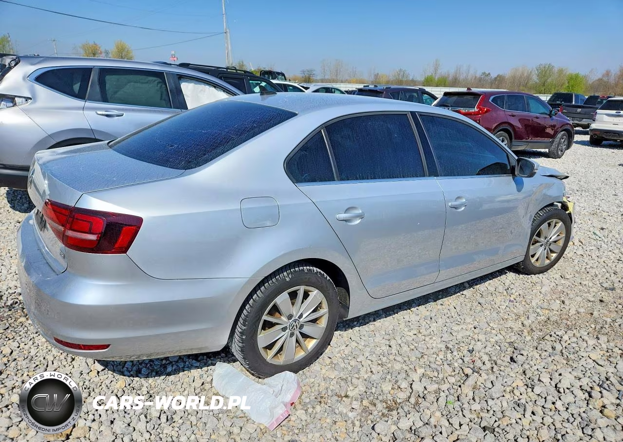 2016 Volkswagen Jetta Se VIN:3VWD67AJ4GM225946 - 3