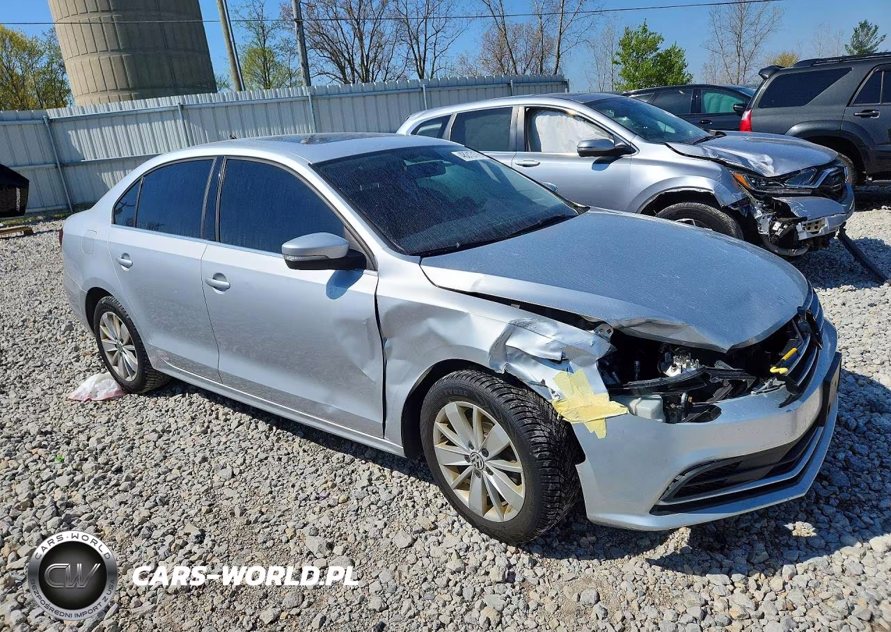 2016 Volkswagen Jetta Se VIN:3VWD67AJ4GM225946 - 4