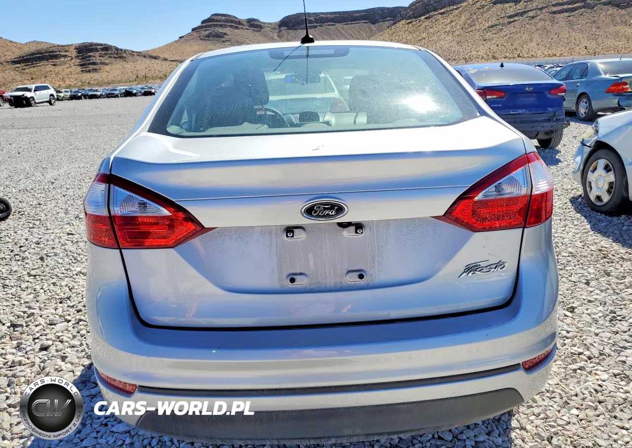 2018 Ford Fiesta S VIN:3FADP4AJ3JM123856 - 6
