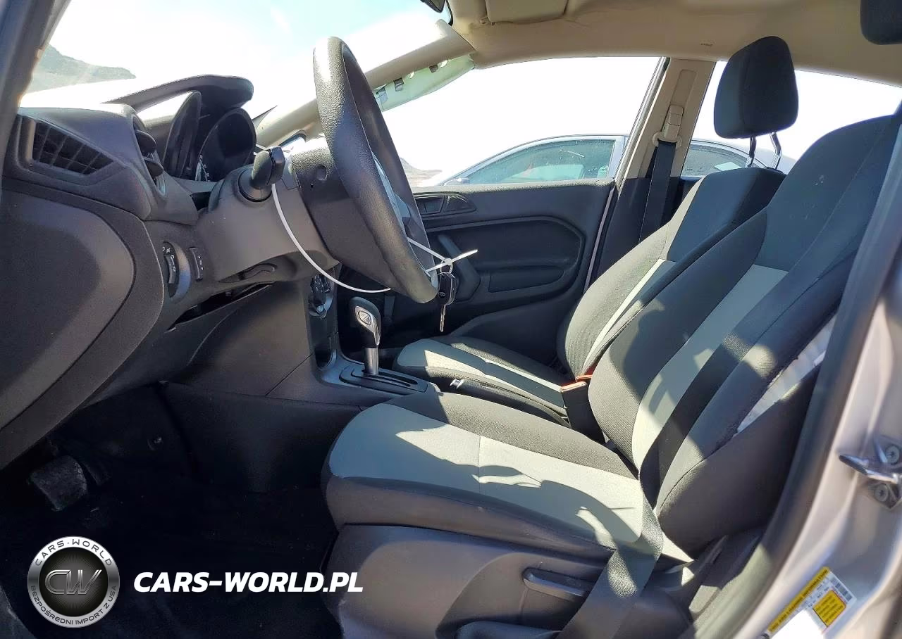 2018 Ford Fiesta S VIN:3FADP4AJ3JM123856 - 7