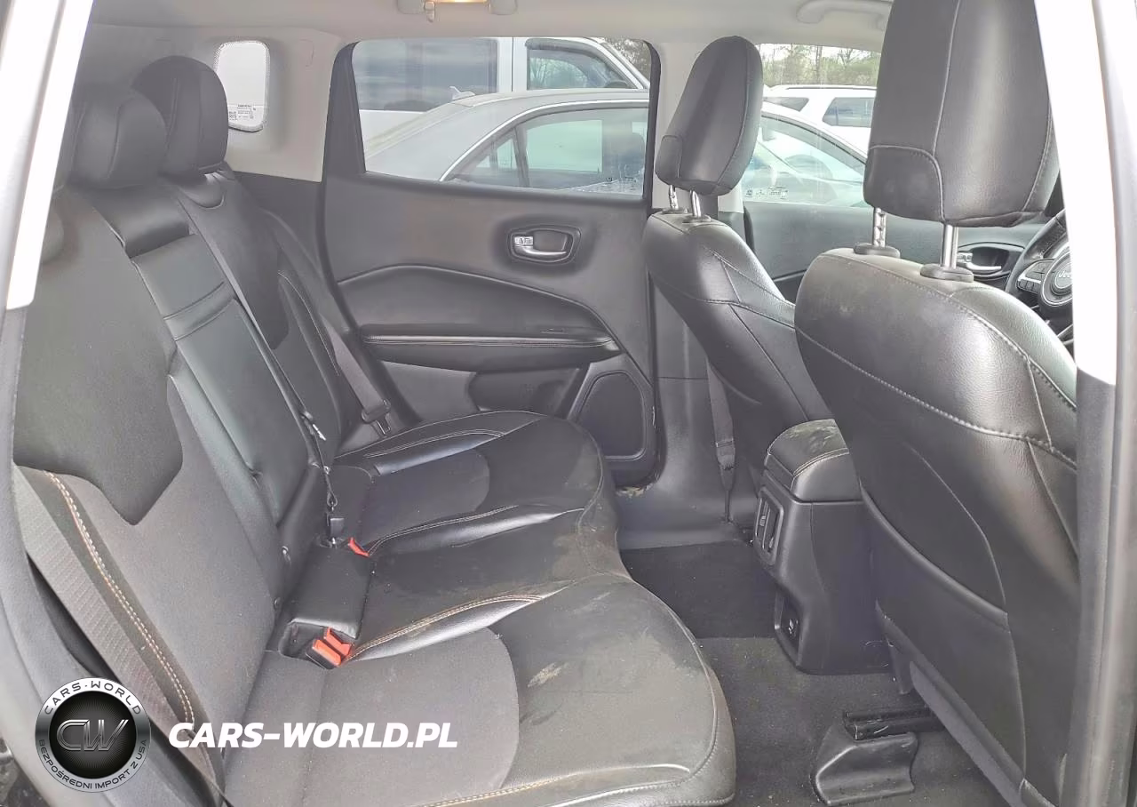 2020 Jeep Compass Latitude VIN:3C4NJDBB5LT129898 - 10