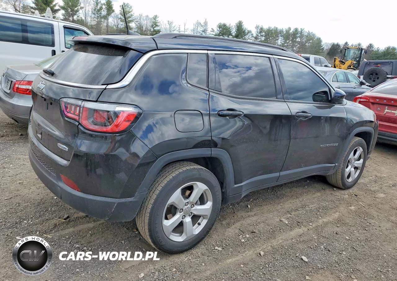 2020 Jeep Compass Latitude VIN:3C4NJDBB5LT129898 - 3