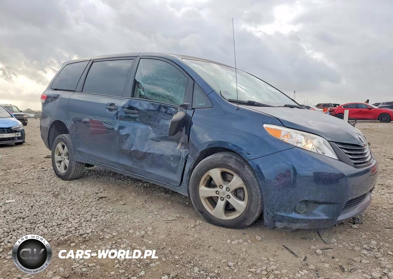 2011 Toyota Sienna Base 7-Passenger VIN:5TDZK3DC4BS025040 - 4