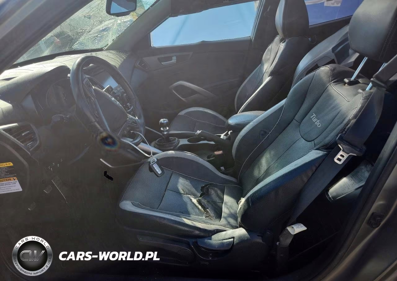 2015 Hyundai Veloster Turbo VIN:KMHTC6AE8FU243201 - 7