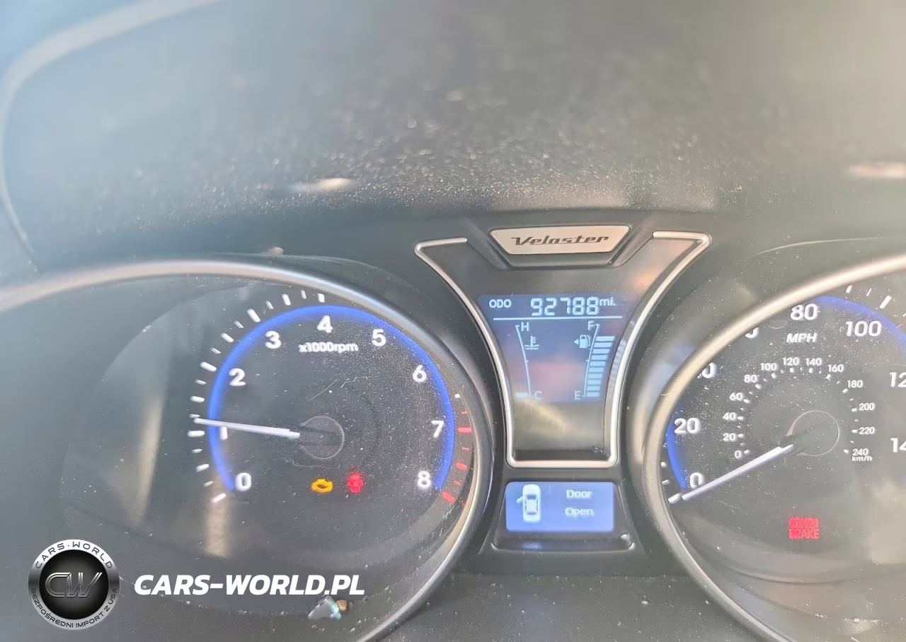 2015 Hyundai Veloster Turbo VIN:KMHTC6AE8FU243201 - 9