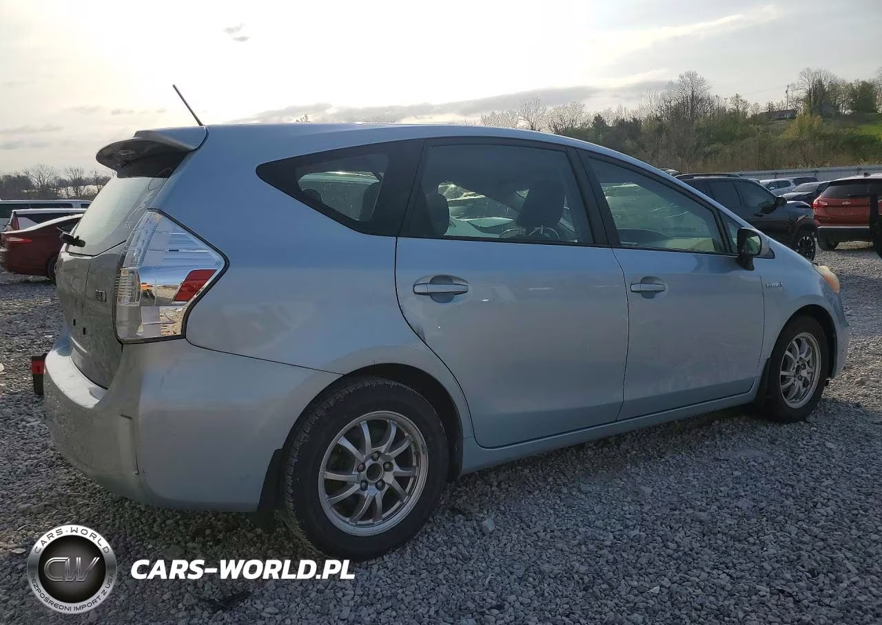 2014 Toyota Prius V Three VIN:JTDZN3EU1E3334985 - 3