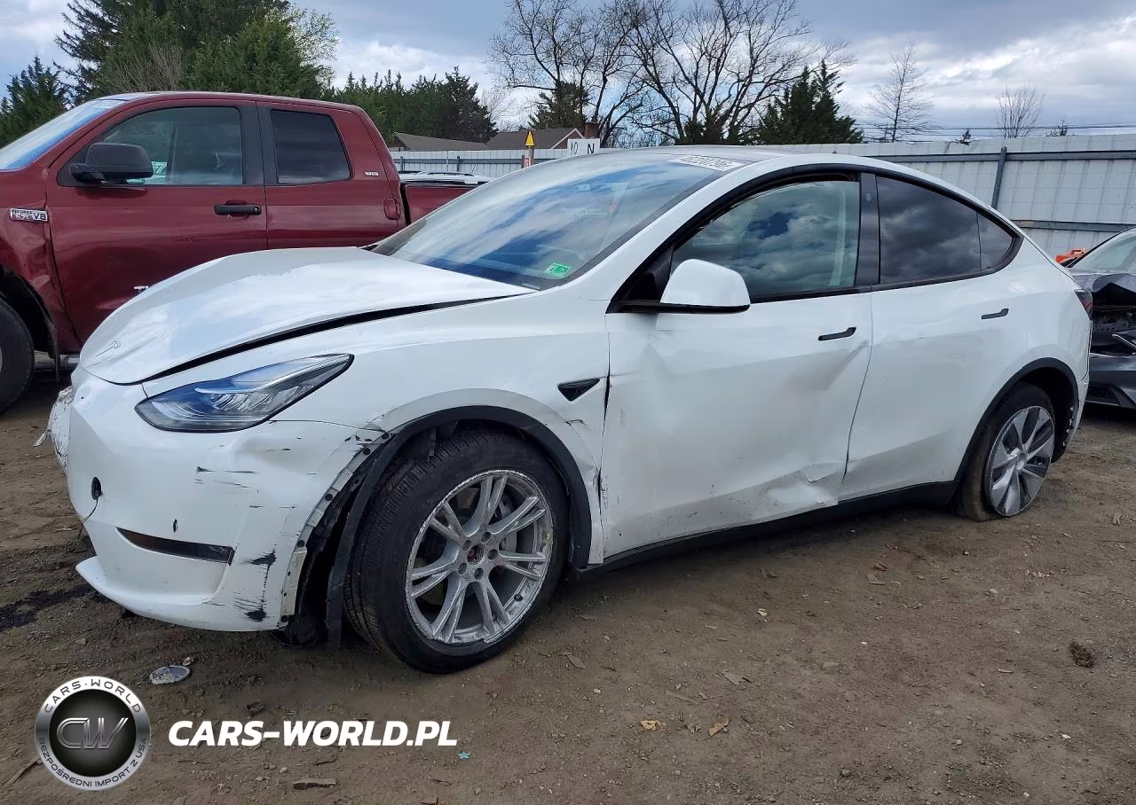 2023 Tesla Model Y – zdjęcie 1 z 12