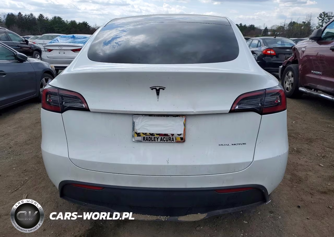 2023 Tesla Model Y VIN:7SAYGDEE3PA051854 - 6