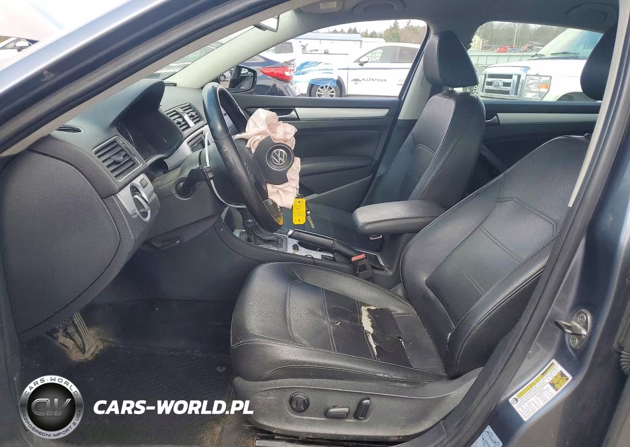 2013 Volkswagen Passat Se VIN:1VWBP7A37DC017207 - 7