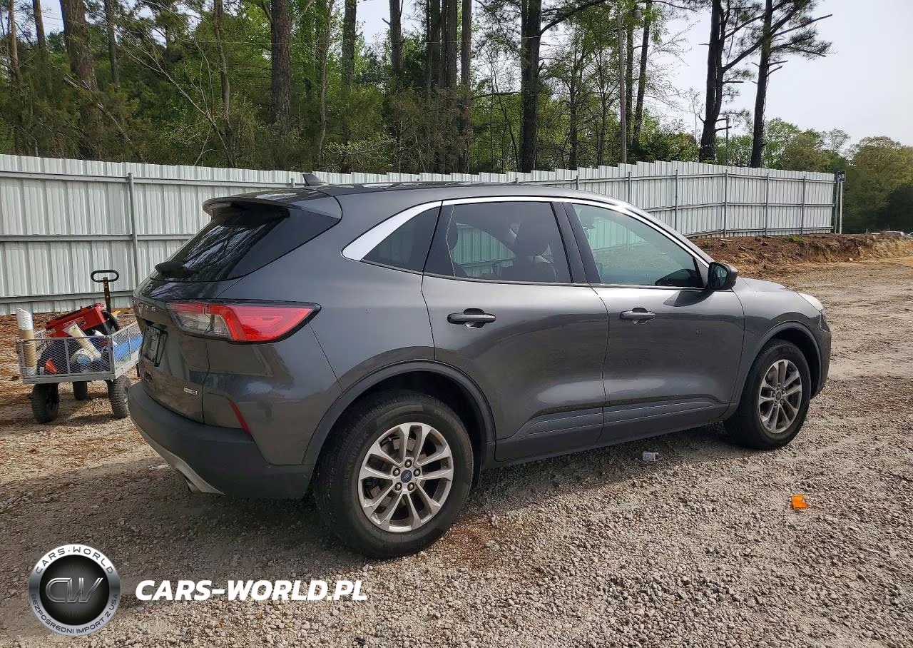 2020 Ford Escape Se VIN:1FMCU9G60LUB46682 - 3