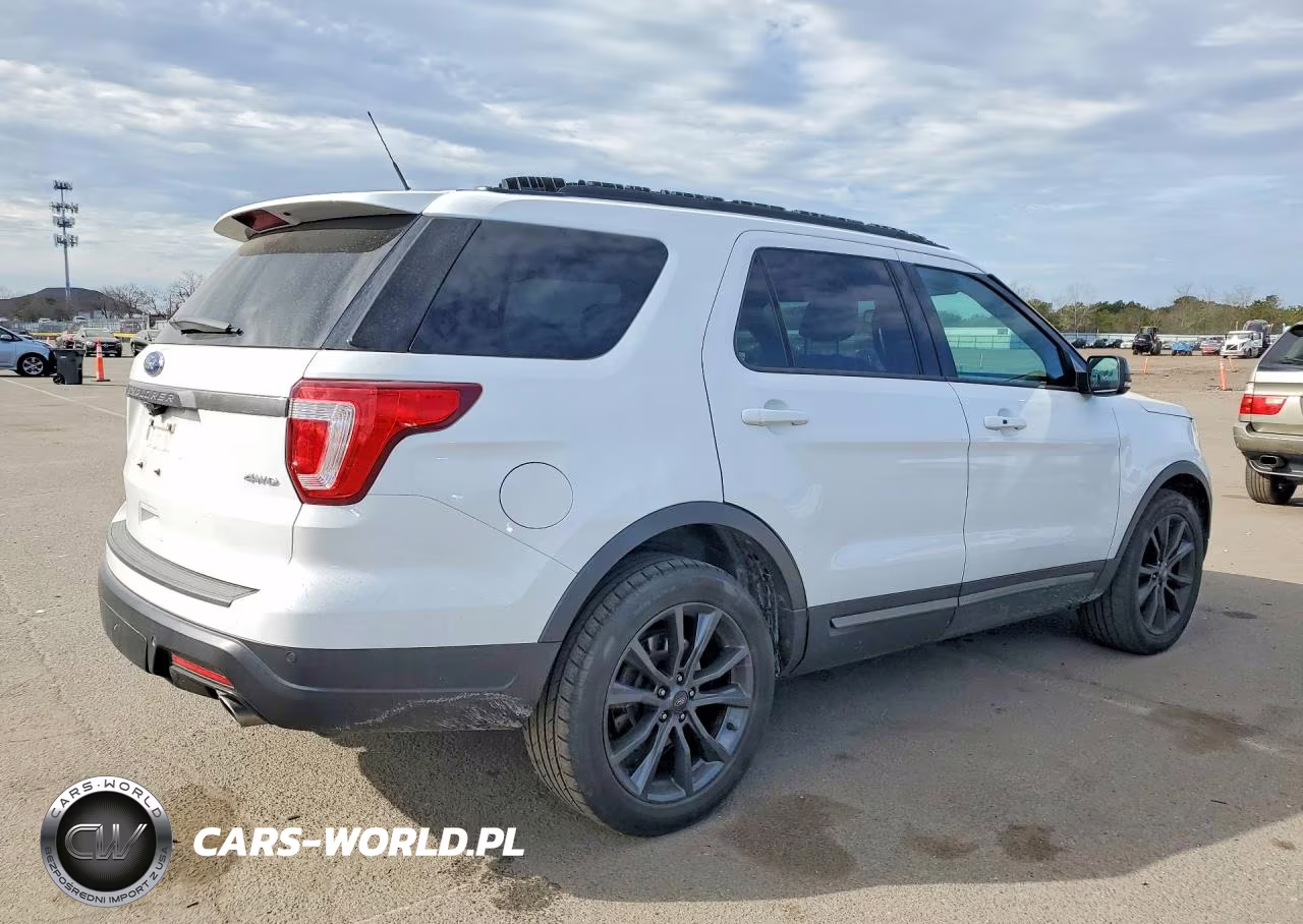 2019 Ford Explorer Xlt VIN:1FM5K8D82KGB00797 - 3