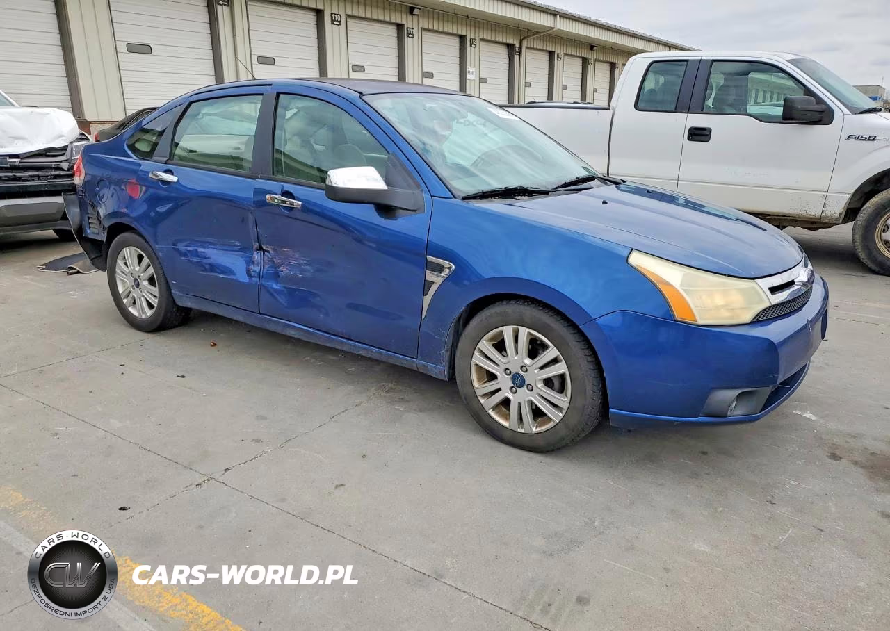 2008 Ford Focus Se VIN:1FAHP35N88W255479 - 4