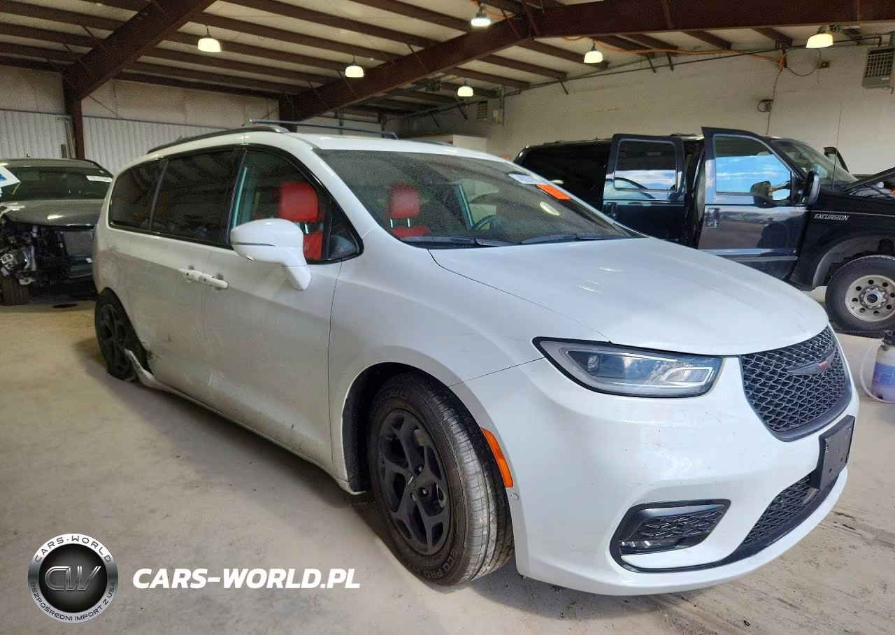 2021 Chrysler Pacifica Hybrid Limited VIN:2C4RC1S70MR517762 - 4