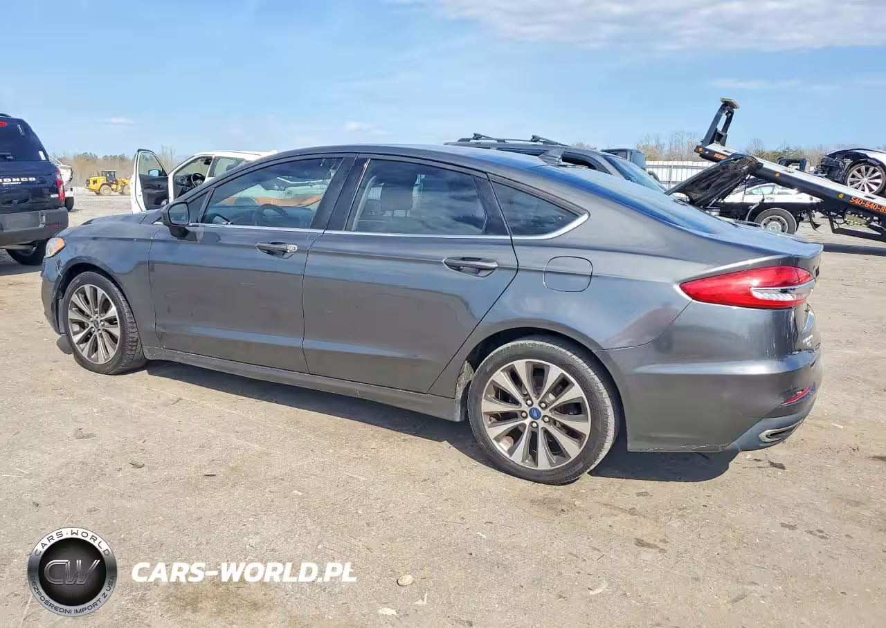 2019 Ford Fusion Se VIN:3FA6P0T96KR253915 - 2