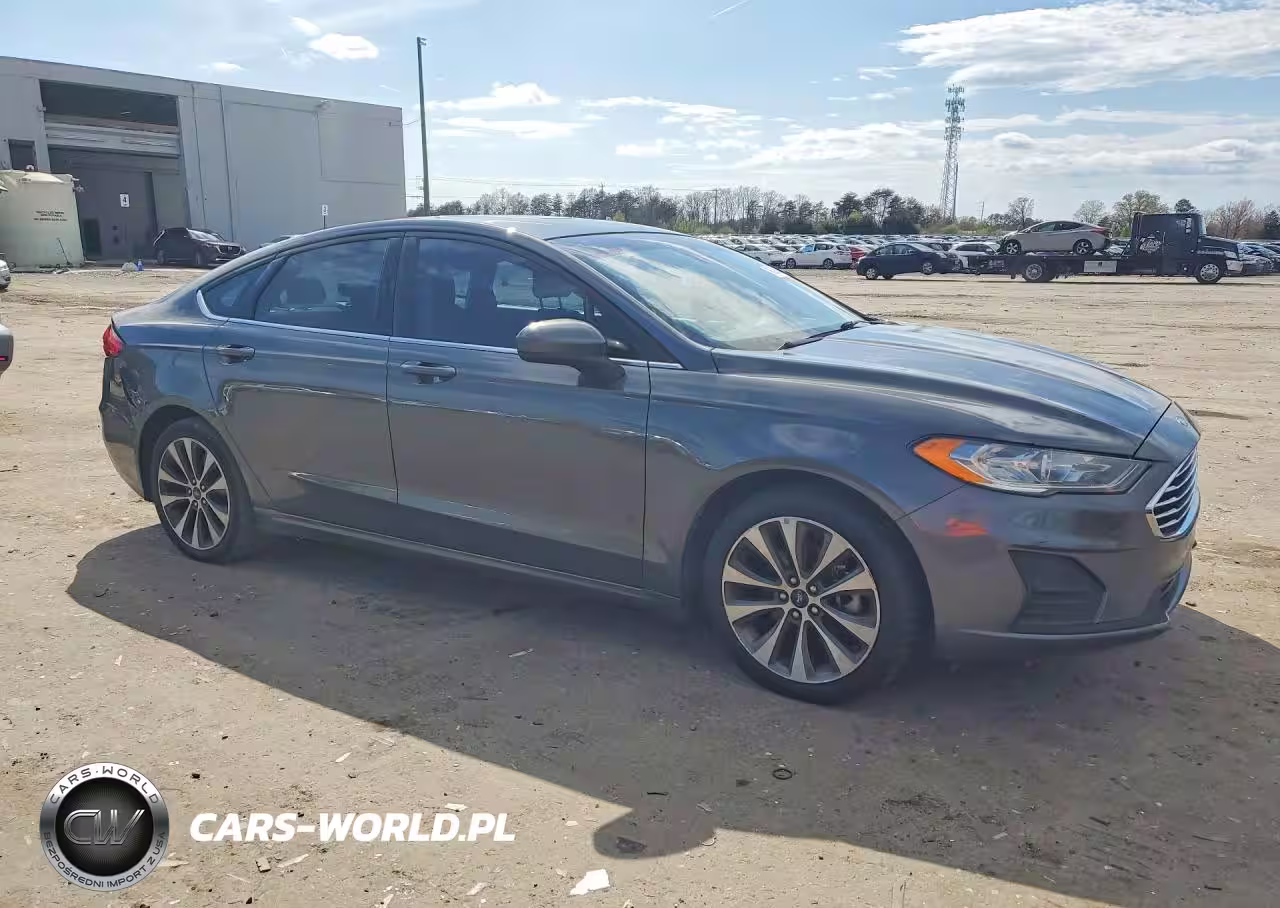 2019 Ford Fusion Se VIN:3FA6P0T96KR253915 - 4