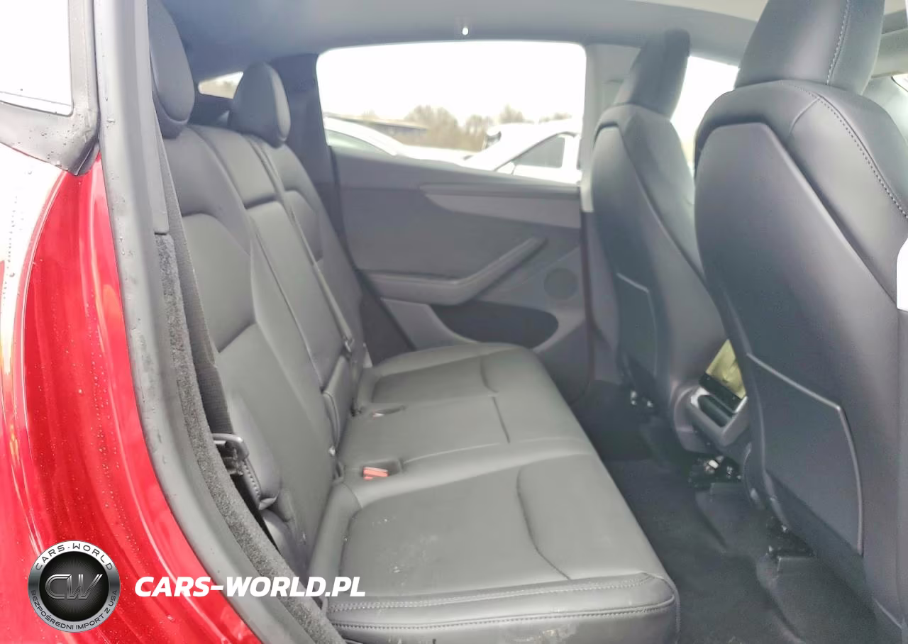 2026 Tesla Model Y VIN:7SAYGDEE5TA453661 - 10