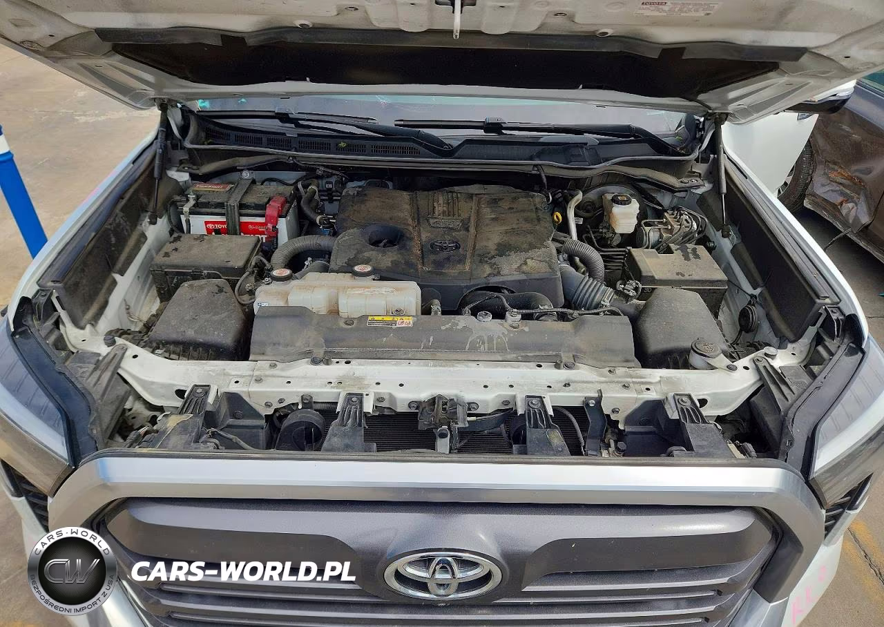 2022 Toyota Tundra VIN:5TFJA5AB7NX009582 - 11