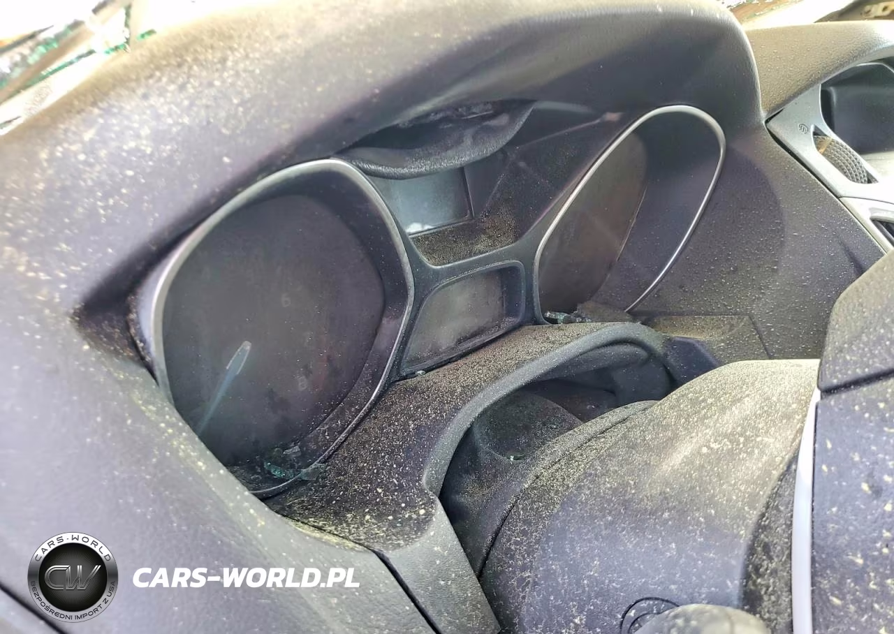 2012 Ford Focus Se VIN:1FAHP3K25CL185783 - 9