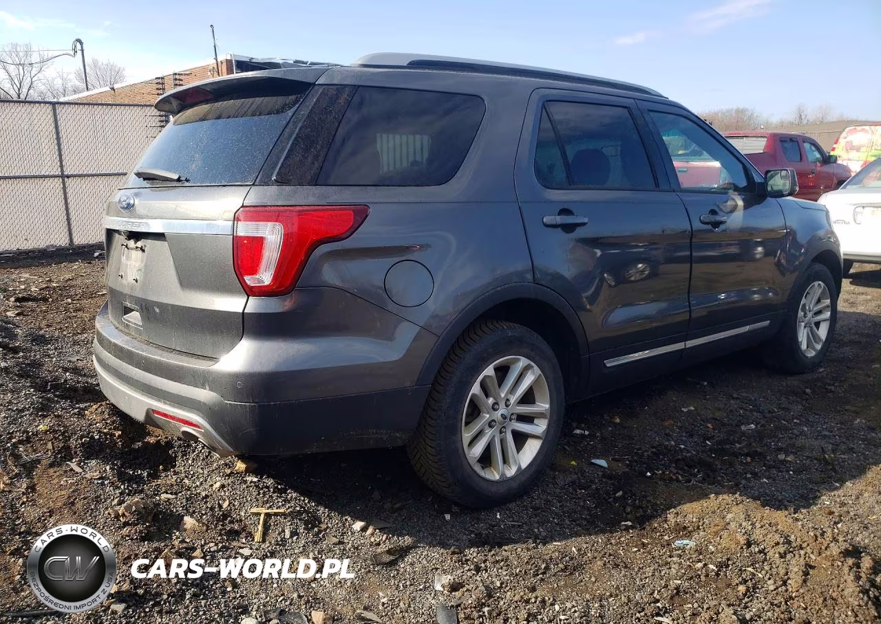 2016 Ford Explorer Xlt VIN:1FM5K7D87GGA89250 - 3