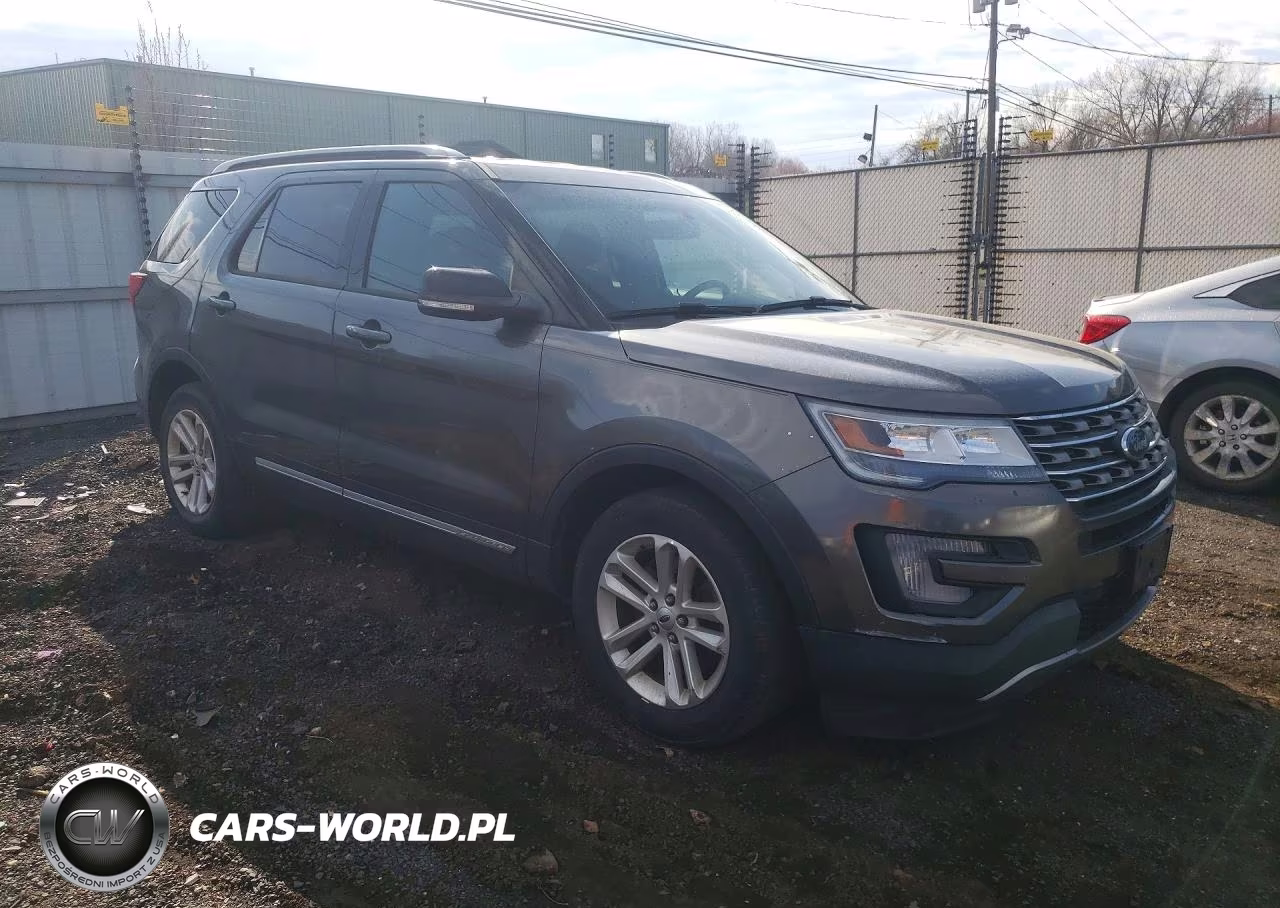 2016 Ford Explorer Xlt VIN:1FM5K7D87GGA89250 - 4