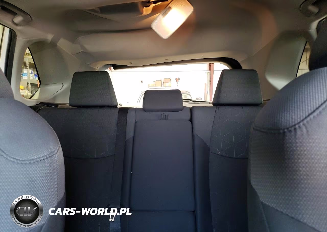 2020 Toyota Rav4 Xle VIN:2T3P1RFV6LW126012 - 10