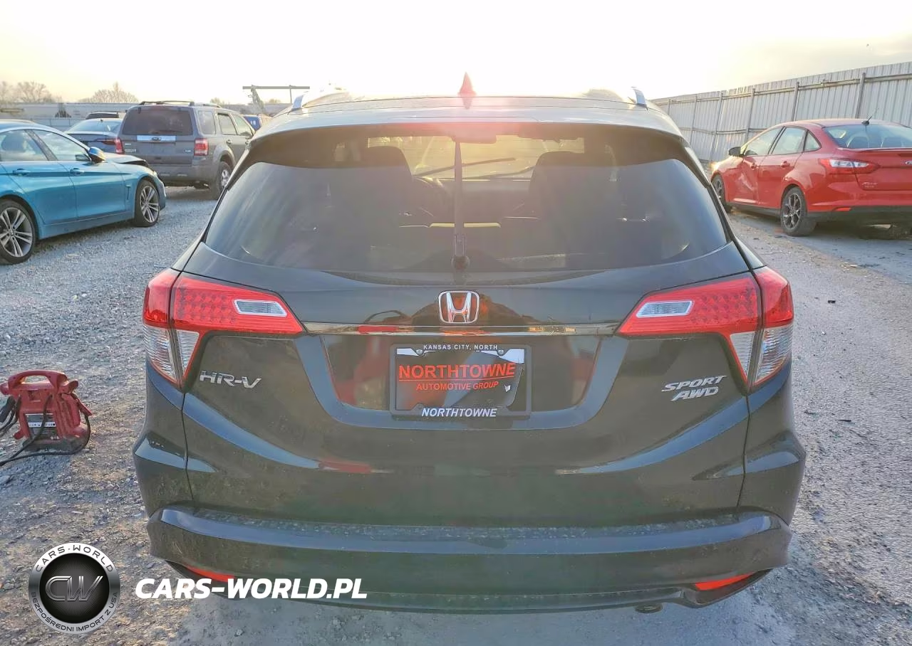 2021 Honda Hr-V Sport VIN:3CZRU6H15MM748476 - 6