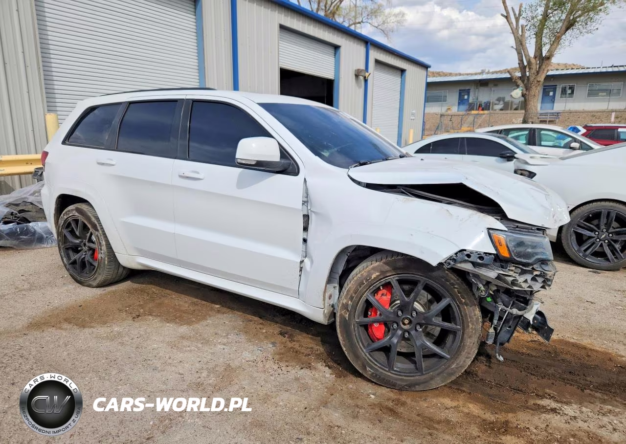 2018 Jeep Grand Cherokee Srt-8 VIN:1C4RJFDJ6JC423482 - 4
