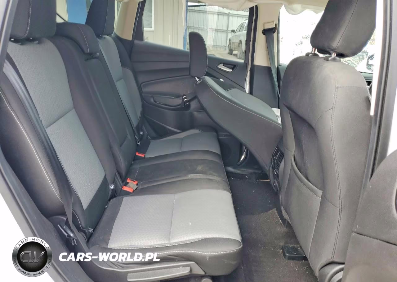 2019 Ford Escape Se VIN:1FMCU9GD3KUA69450 - 10