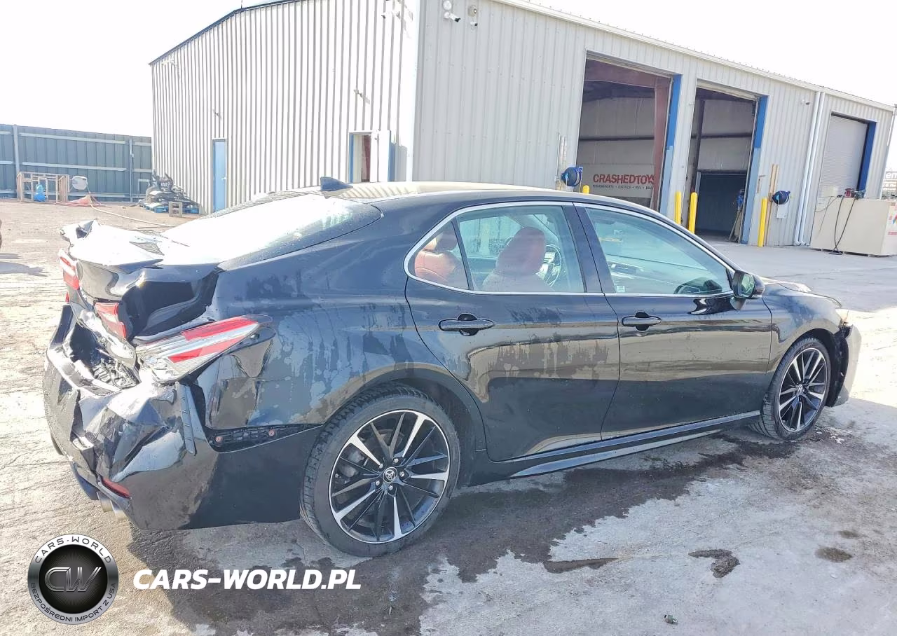 2019 Toyota Camry Xse VIN:4T1B61HK3KU161940 - 3