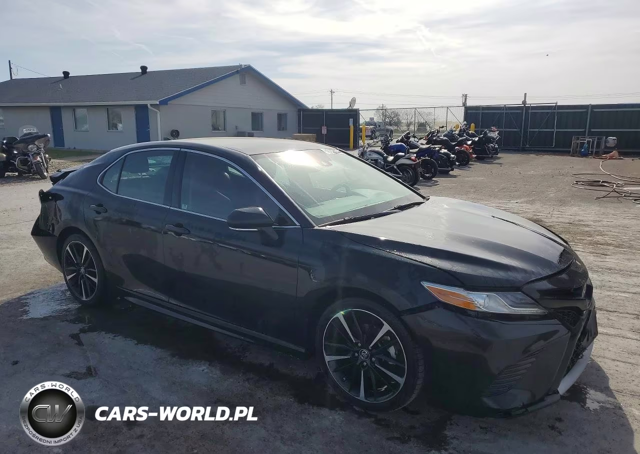 2019 Toyota Camry Xse VIN:4T1B61HK3KU161940 - 4