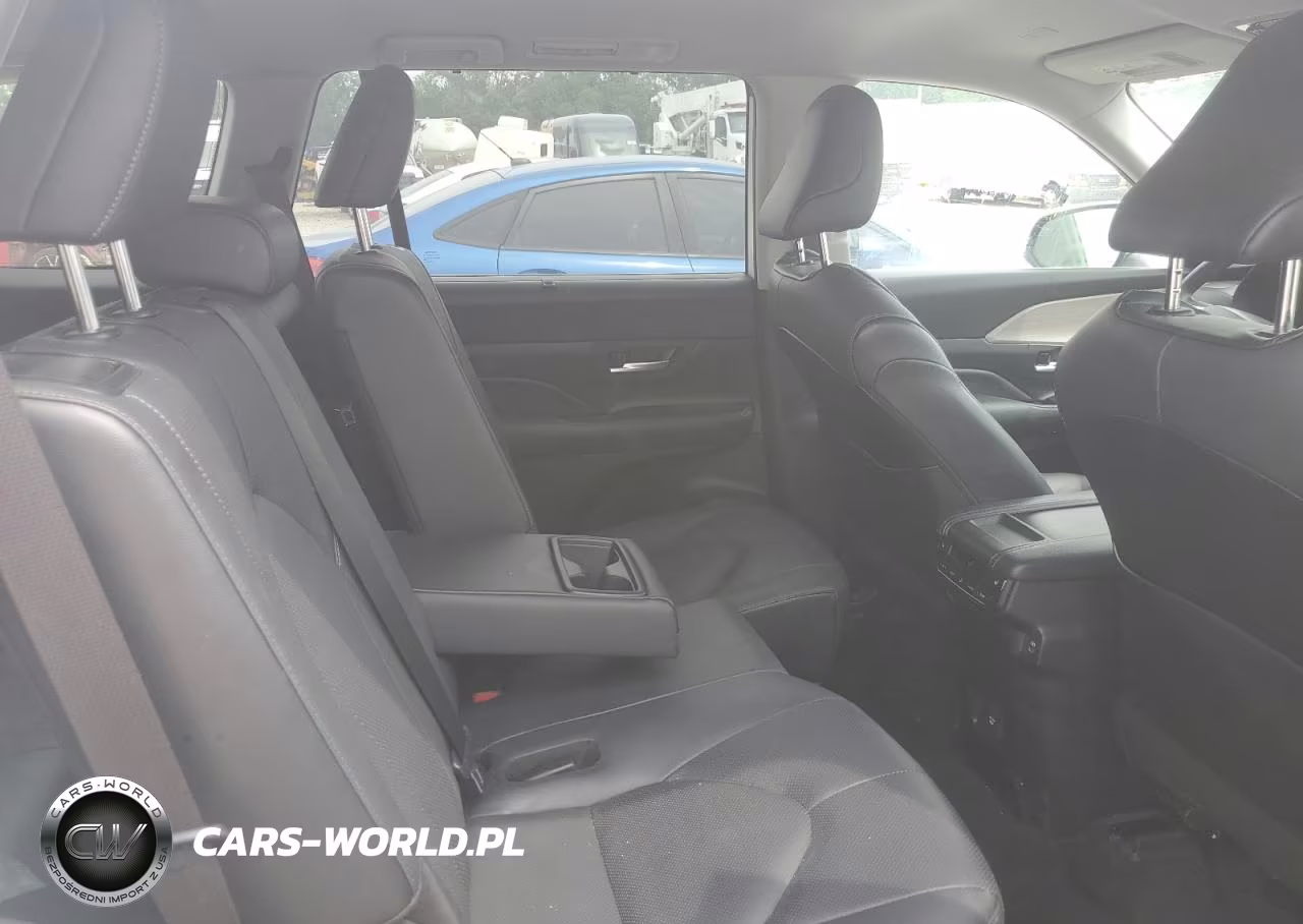 2024 Toyota Grand Highlander Xle VIN:5TDAAAB59RS010004 - 10